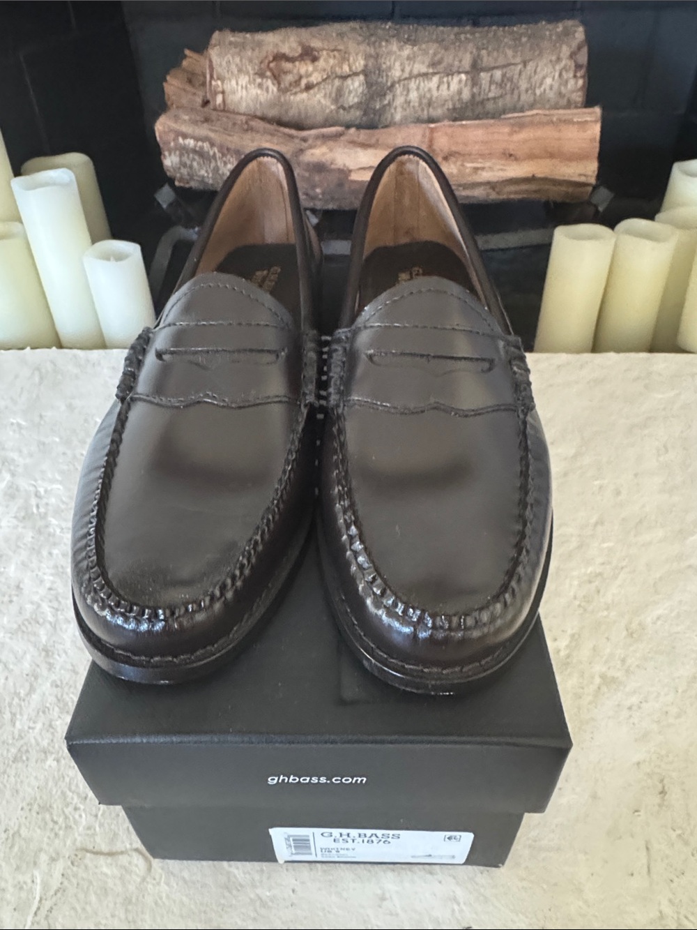 G.H. Bass & Co. Women’s Dark Brown Whitney Weejuns Penny Loafers NWT and Box